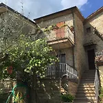 E Il Poggio Di D'angeli Lidia Affittacamere 3*