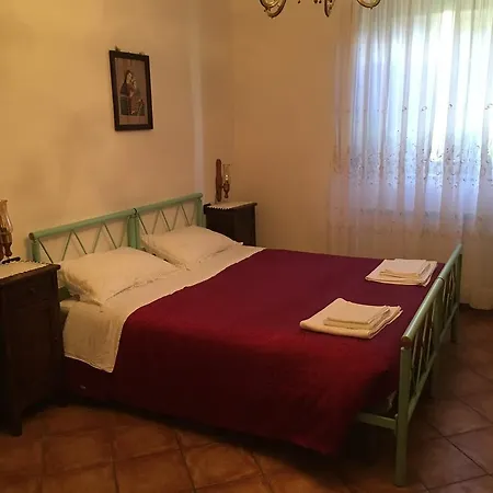 E Il Poggio Di D'angeli Lidia Pensión