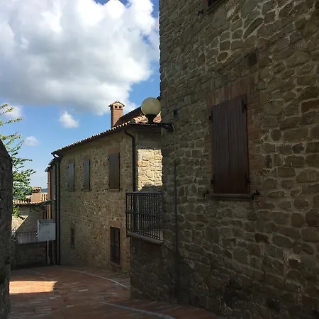 E Il Poggio Di D'angeli Lidia Pensión 3*