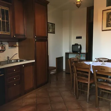 E Il Poggio Di D'angeli Lidia 3* Auditore