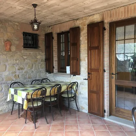 E Il Poggio Di D'angeli Lidia