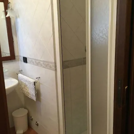 E Il Poggio Di D'angeli Lidia Pensión